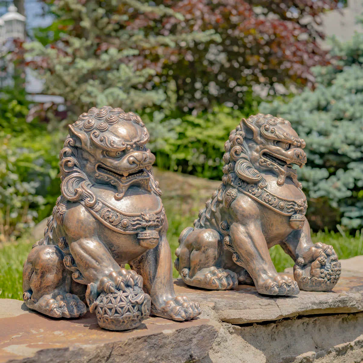 Stanleigh Lion Weather Resistant Magnesium Garden Statue (Set of 2)